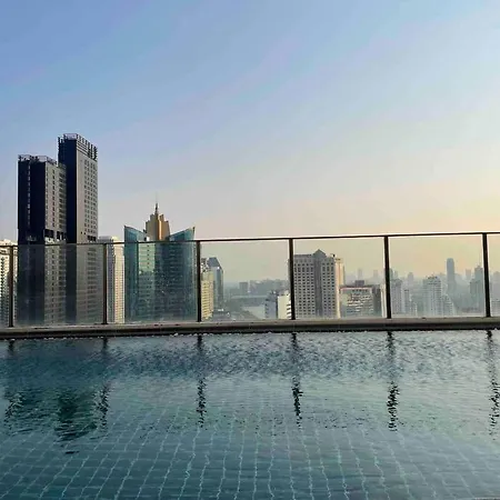 High-End Condo With 5 Mins To Terminal21 Bts Mrt With Kitchen
